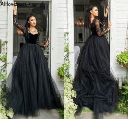 Gothic Line Black A Wedding Dresses Veet Sleeves Lace Vintage Boho Bridal Gowns Sexy Open Back with Tulle Long Train Second Reception Dress for Brides CL1227