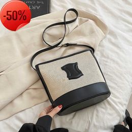 Designer Bags 2024 Summer Bucket Bag Large Capacity High-grade Tote Bag Lisa One Shoulder Msenger Womens Fashion Factory Direct Sale purse evening