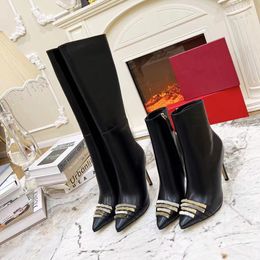 Stivali di design di lusso Stivali con rivetti a spillo Stivali neri Doc Martens Party Ball Autunno Inverno Taglia 35-41