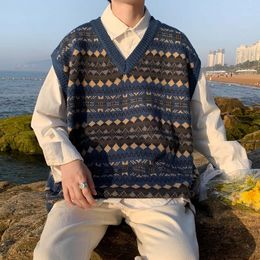 Men Sweater Vest V Neck Sleeveless Sweater Pullover Autumn Knitted Sweater Korean Fashion Clothing Lightweight