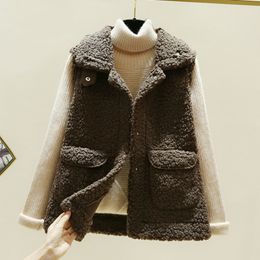 Women's Vests 0487 Woollen Vest Coat Women Turndown Collar Warm Fur Vest Waistcoat Female Outerwear Short Sleeveless Jacket Winter Vest Femme 221007