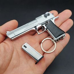 Desert Eagle Matte Metal Gun Pistol Model Quality Detachable Miniature Models Toy Keychain Pendant Gift 1157