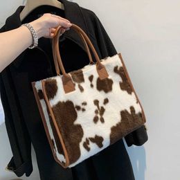 Borse a tracolla Moda Modello mucca Peluche Borse da donna Retro Leopardo Grande Tote Casual Pelliccia sintetica Grandi borse shopper Borsa invernale calda 221008