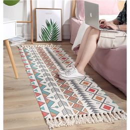 Carpet Luxury Bohemia Ethnic Style Cotton Linen Soft Carpet Handmade Tassel Rug Living Room Bedside Floor Mat Pad Home Boho Decoration 221008