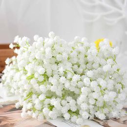 Декоративные цветы 1/2pcs 20см детей дыхание искусственное цветение белый пластиковый гипсофила свадебный букет