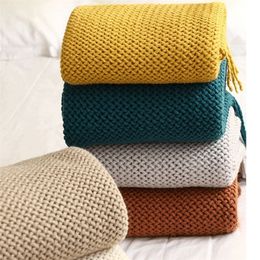 Blanket Nordic Knitted Shawl Sofa Soild Color with Tassels Scarf Emulation Fleece Throw TV Bed End Decor 221007