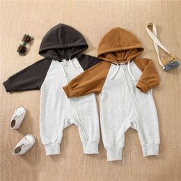 Rompers 024M Winter Fall Baby Romper Newborn Baby Boy Girl Clothes Long Sleeve Hooded Zipper Jumpsuit Soft Clothing J220922