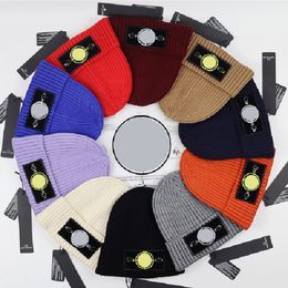 Casquette Designer Hüte Damen Mütze Herren Herren Mützen Lässige Mütze Wintermütze Gestrickte Wollpullover Mütze warm halten Weihnachtsgeschenk Totenkopfmützen