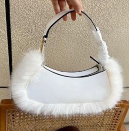 Fashion Fox Fur Shoulder Bags Lattice Leather Handbag Womens Designer Axillary Package Luxury Zipper Solid Color Handbags Individuality Luxury Wallet Totes