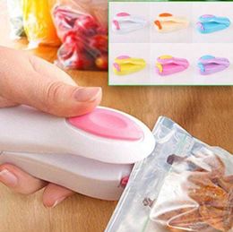 Kitchen Tools Creative Portable Mini Pocket Home Sealing Machine Snacks Bag Sealer Heat Sealers Vacuum Resealer Bags