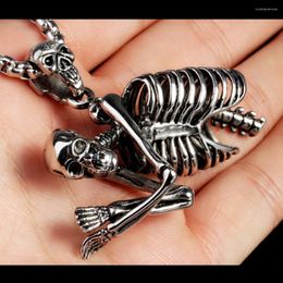Pendant Necklaces Granny Chic Fashion Stainless Steel Hugging Skeleton Skull Box Necklace Link Chain For Men Jewellery