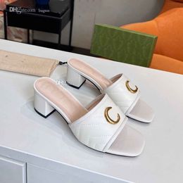 Sandali con plateau da donna di design classico Pantofole GGity con scivolo alla moda Infradito in pelle di lusso con tacco sexy DFFHB