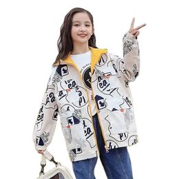 Jackets Spring Autumn Polyester Jacket For Girls Fashion Double Sided Wearable Windbreaker Casual Hooded Children s Clothing 221010