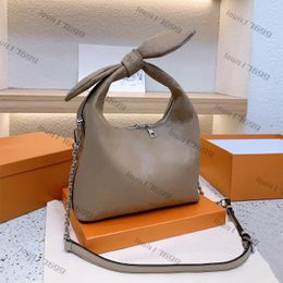 Designer-Tote-Handtaschen BELLA Mahina-J-Tasche aus Kalbsleder mit Schleife, einzelne Schulter, abnehmbare, verstellbare Träger, Kette, silberfarbene Hardware-Tragetaschen