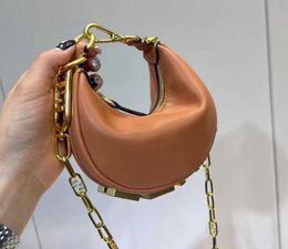 Shoulder Bags 2022 Nano Graphy Hobo Wrist Bag Half Moon Zips Fastening Vintage Bottom Golden Metal Letter Luxurys Cross Body Designer Womens