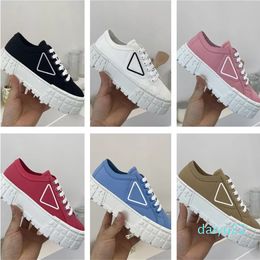 2022 new fashion high quality Women Sneakers Designer Shoes Lnspired by motorcycle wheels a nylon gabardine sneaker has Thick rubber sole Ariangular top quality