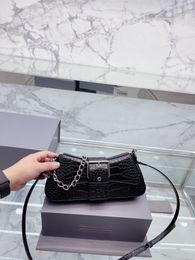 Designer womens Edition Latest Mini One Shoulder Clutch Commuter Dinner Baliciaya Bag Chain Leather Shoulder Strap