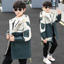 Jackets Spring Korean Boys Coats Clothing Letter Teenage Zipper Hoodies Jacket For Kids Sweatshirt Children Windbreaker Outerwear 4 14Y 221010