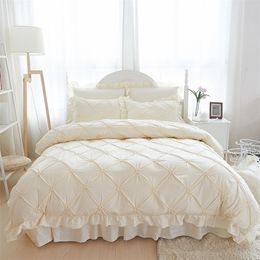 Bedding sets Handmade Pleat Beige Princess QuiltDuvet Cover Wedding 100%Cotton Ruffles Bedspread Bed Skirts Bedclothes Bedding Sets Luxury 221010