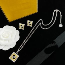 Enamel Necklace Bracelet Earring Sets Lady Women Brass Engraved F Initials Letter Settings 18K Gold Designer Jewelry Birthday Festive Thanksgiving Gifts FS --04