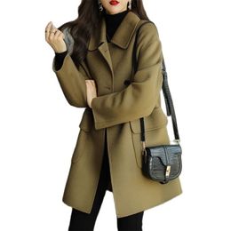 여자 양모 블렌드 여성 기질 패션 모직 코트 가을 겨울 여성 두꺼운 한국 중간 길이의 고급 스몰 재킷 A702 221010