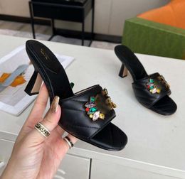 Classics Women High Heels Slippers Shiny 6cm Round Toe Nude Black Red Green Beige Patent Leather Lady Wedding Pumps With Box
