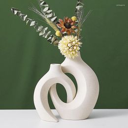 Vases Creative Vase European-Style Ins Ceramic Snuggle Set Decoration White Unglazed Crafts Home Living Room Bedroom