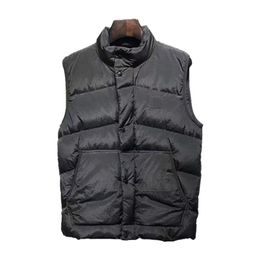 Mens Down Parkas Autumn Winter Men Down Vest Hidden Zipper Pocket Metal Nylon Splash Resistant Fabric Doudoune Homme MA552 221010