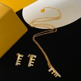 Micro Inlays Crystal Embellishment Necklace Bracelet Women Engraved F Initials Letter Settings 18K Gold Designer Jewelry Birthday Festive Christmas Gifts FS5 --02