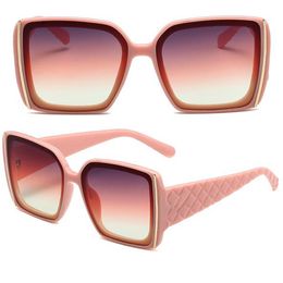 10pcs Retro Square Sonnenbrille Frau Vintage Sonnenbrillen Modedesignerin Frau Pink Objektiv Weiß Oculos de Sol 2022