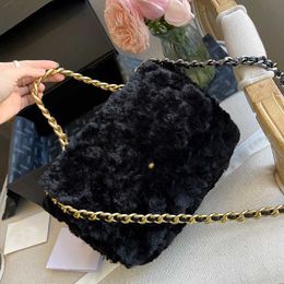 Shoulder Bag Small Fragrance Winter Plush Designer Bags Women Lambswool Tote Bag XLetter Crossbody Vintage Designer-handbags Cross Body Purses 221012