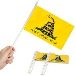 Banner Flags Banner Flags Dont Tread On Me Mini Flag Hand Held Small Miniature Stick Fade Resistant Vivid Colours 5X8 Inch With Solid Dhje4