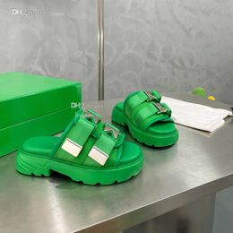Slipper Luxury Women Sandals Designer Heels Bottegas Slides Sliding Thick Sole Green Famous Brand Pantoufle frggvd