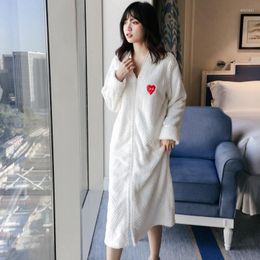 Women's Sleepwear Winter Morning Gown Lovely Coral Velvet Nightgown Female Novelty Clothing Long Flannel Lovers Women's