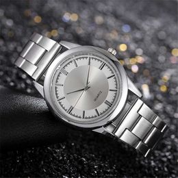 Quartz Outdoor Mens Watches Watch Black Dial With Stainless Steel Bracelet Wristwatches
