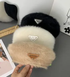 Top Designer hat Berets Luxury Letter Mink Fur Beret Soft Warm Winter Fashion Street Hats Women Windproof Pumpkin cap