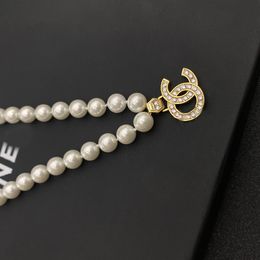 18K Gold Plated Brass Copper Pendant Necklace Fashion Women Designer Brand C-Letter Round Necklaces Choker Chain Crystal Imitation Pearl Wedding Jewelry Love Gifts