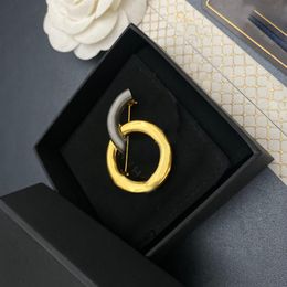 Luxury Real Gold Plated Brass Copper Brooches Letter Double Colour Designer With Steel Seal Women Men Brand Pins Sweater Jewellery Brooch Pin Marry Wedding Accessories