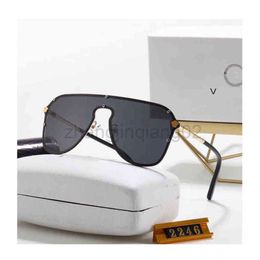 Designer Versage Sunglass Eyewear Cycle Luxurious Casual Fashion Brands Woman Mens Personality Street Vintage Baseball Sport Summer Winter Conjoined Sunglasses