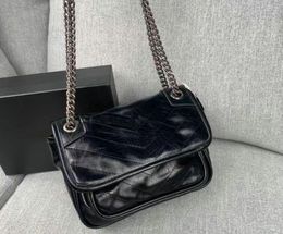 2022 New Womens bags Crinkled Glossed-leather Shoulder Bag Handbag Designer black chain Bags handbags Handle Purse Wallets 25CM