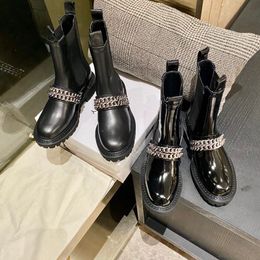 7a Kadın Botlar Terra Büyük Zincir Dekorasyon Buskin Bottes Siyah Yarım Ayakkabı Lüks Machel Boots Kış Dışarı Düzleri Ayak Tasarımcı Kadın Klasik Sıcak