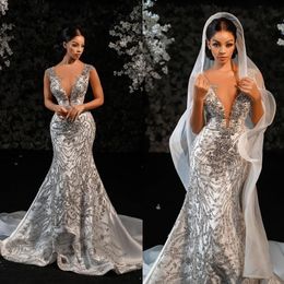 Crystal Mermaid Vintage Wedding Dresses Luxurious Deep V Neck Bridal Gown Sleeveless Applique Lace Dress Arabic Aso Ebi