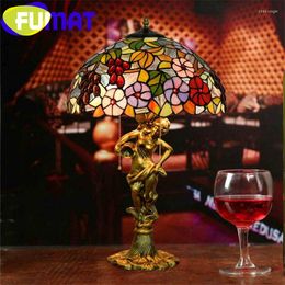 Table Lamps FUMAT Tiffany European Barock Style Stained Glass Desk Lamp Alloy Grape Trumpet Flower Goddess Luxury Lights