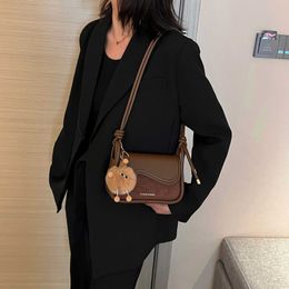 Messenger Bags 2022 New Autumn Pure Colour Simple Temperament Crossbody One Shoulder Underarm Women's