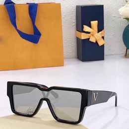Vintage Quadratische Luxus-Sonnenbrille Mode Ins Net Rot Gleiche Männer und Frauen Gläser Designer Sonnenbrille Brillen Outdoor Schwarz Brillengestell Großhandel Lunettes Z1593e