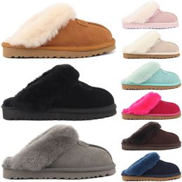2022 Men Women Winter Slippers Slides Sandals Designer Fur Sliders Slip-On Flip Flops Chestnut Black Pink Grey Keep Warm Thick Bottom Mens