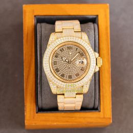 Diamond Watches 40Mm Gold Full Mens Womens ETA 2824 Mechanical Automatic Movement Watch 904L Steel Case Bracelet 200M Waterproof Luminous Wristwatches 835654