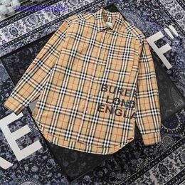 Designer Casual Men Shirts Brand Burbely Online Shop Fashion Automne Automne New Style Shirts Cotton for Men and Women