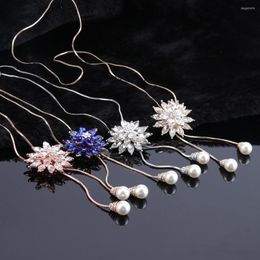 Pendant Necklaces Luxury CZ Zircon Snowflake Long Necklace Metal Sweater Chain Charm Crystal Rhinestone Flower Adjusted