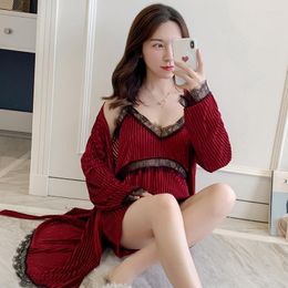 Women's Sleepwear 2PCS Sexy Thick Warm Gold Velvet Lace Nightgown Robe Sets For Women 2022 Autumn Winter Long Sleeve Suit Bathrobe Dress